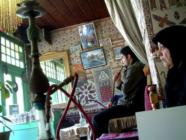 Isfahan, herbaciarnia kolo palacu Chehel Sotun #Iran #Persja