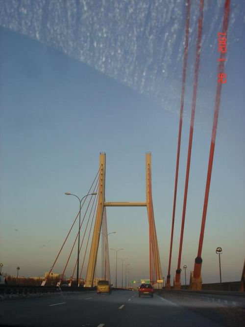Na Trasie Siekierkowskiej, most przez Wisłę.