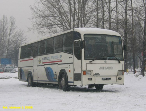 wojskowy autobus JELCZ T 120 EWA---------Fot- Krzysztof Lšczak