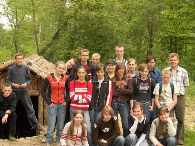 W dniu 17 maja 2006 naszš szkołę odwiedziła wycieczka z Gimanzjum w Grabowie Szlacheckim- w osadzie Wandali #GrabówSzlachecki #Sobieszyn