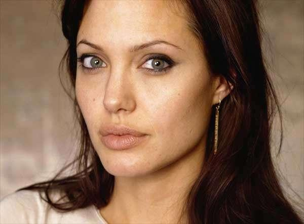 Tomek fotomontarz
Angelina Jolie - przed