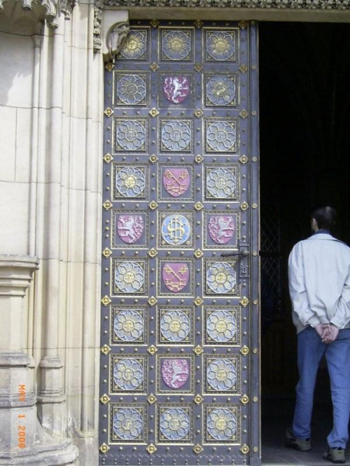 Praha,Vysehrad- church's door