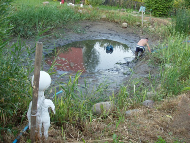 duzy staw po spuszczeniu wody, przed poglebieniem 2005