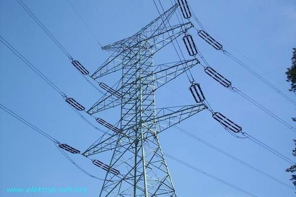 Więcej zdjęć na www.elektryk.ovh.org #WysokieNapięc #elektryczność #elektryka #energetyka #LiniePrzesyło #LinieWysokich
