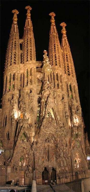 Sagrada Familia Night