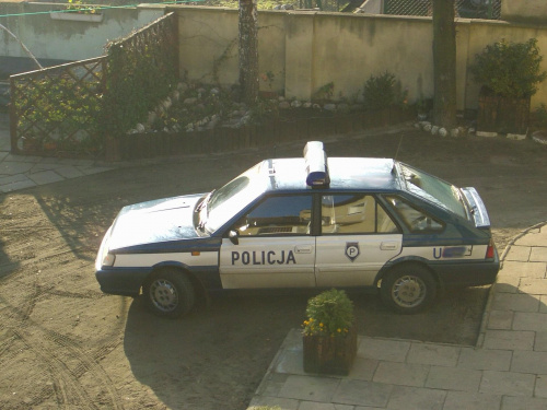radiowóz policyjny POLONEZ 1.6 GLE
----------
Serdeczne podziękowania dla OFICERA70 za udostępnienie zdjęcia