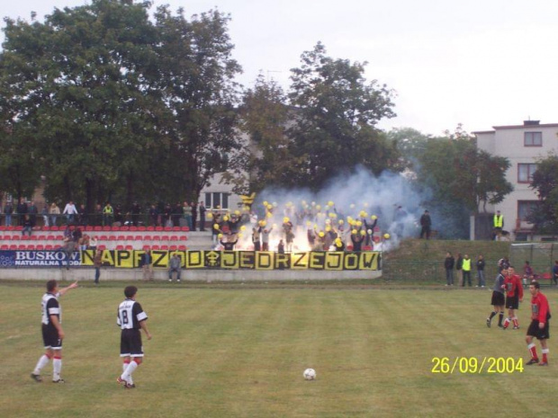 AKS Busko - NAPRZÓD JĘDRZEJÓW 2004 (1)