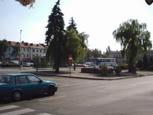 Plac Kościuszki, w tle M11 boczny 53 ( mój autobusik ) #tomaszów #jelcz #m11 #PlacKościuszki