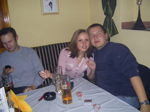 Ja z moim braciszkiem na imprezie Automobilklubu Opolskiego- NTO CABARET CAFE listopad 2005