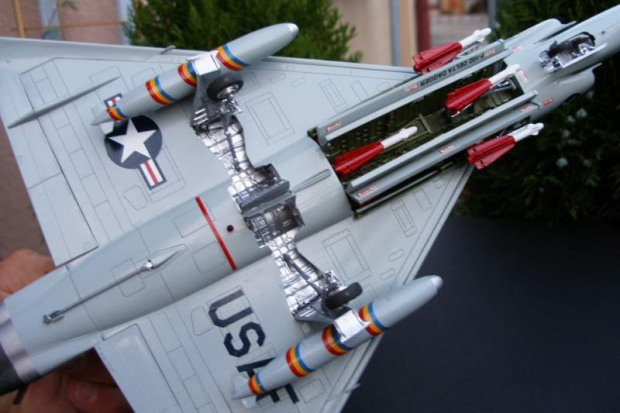 F-102 DELTA DAGGER
1/48
MONOGRAM