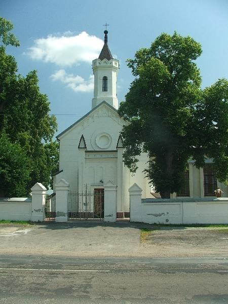 Milejów - kościół parafialny p.w. Wniebowzięcia NMP #kościół #Milejów