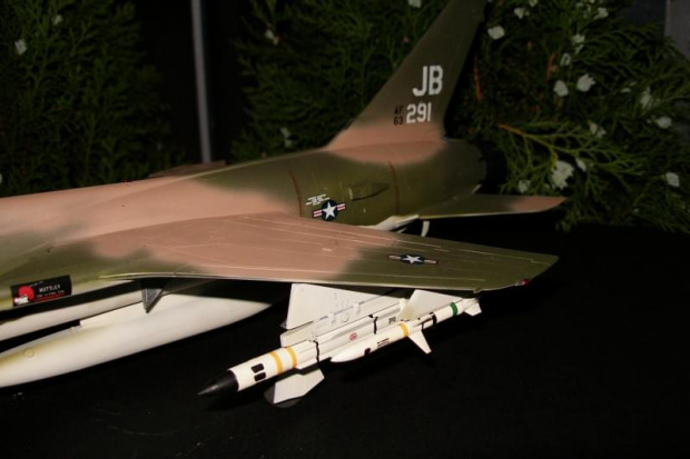 F-105D/105G 1/48
monogram