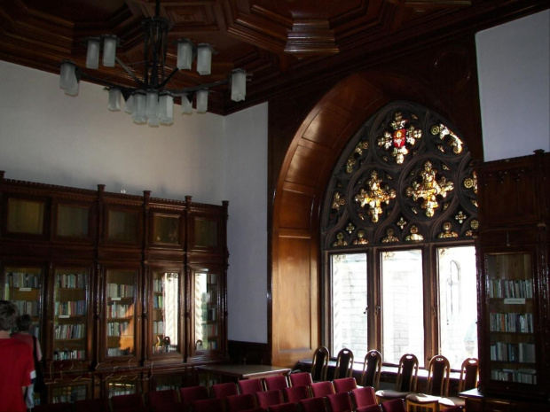 Zamek oraz wnętrze Biblioteki Zamkowej