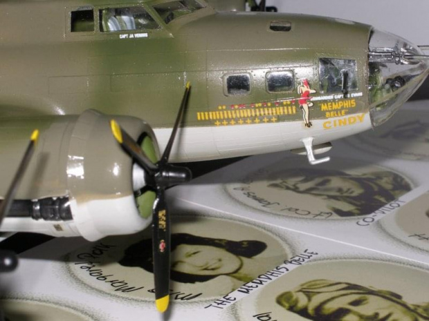 B-17F 1/48 REVELL