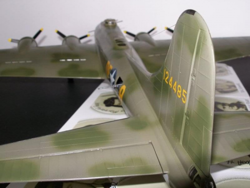 B-17F 1/48 REVELL