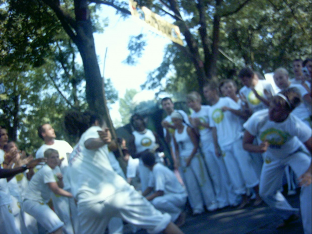 tak sie bawi Unicar .. ;) #unicar #capoeira #Mielno2006 #mielno