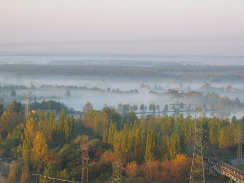 20041005_świt nad elektrownią